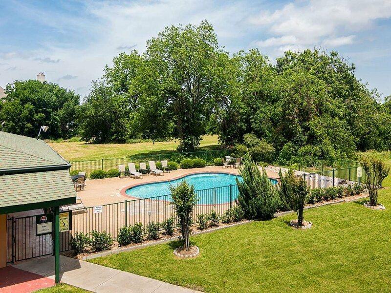 Quality Inn & Suites Garland - East Dallas Esterno foto