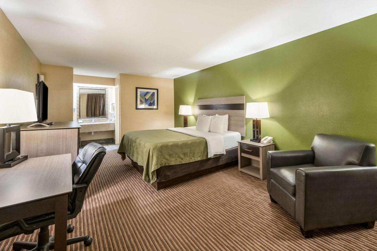 Quality Inn & Suites Garland - East Dallas Esterno foto