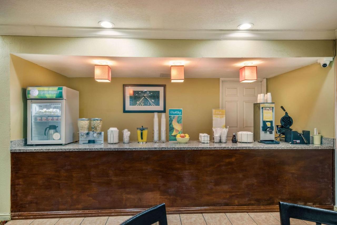 Quality Inn & Suites Garland - East Dallas Esterno foto