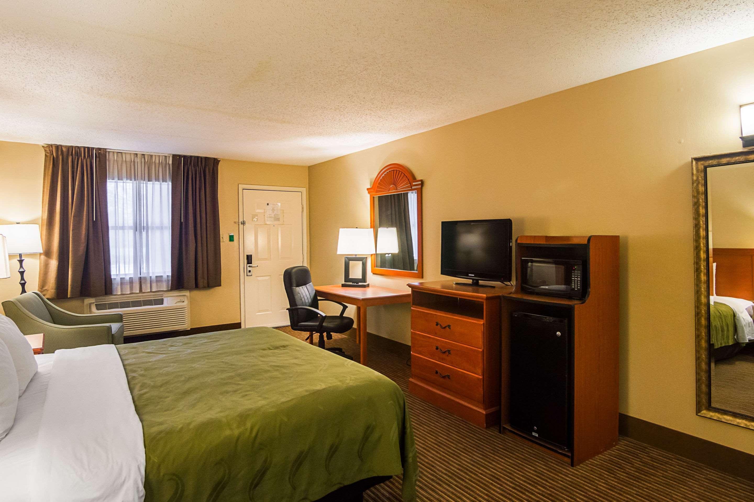 Quality Inn & Suites Garland - East Dallas Esterno foto