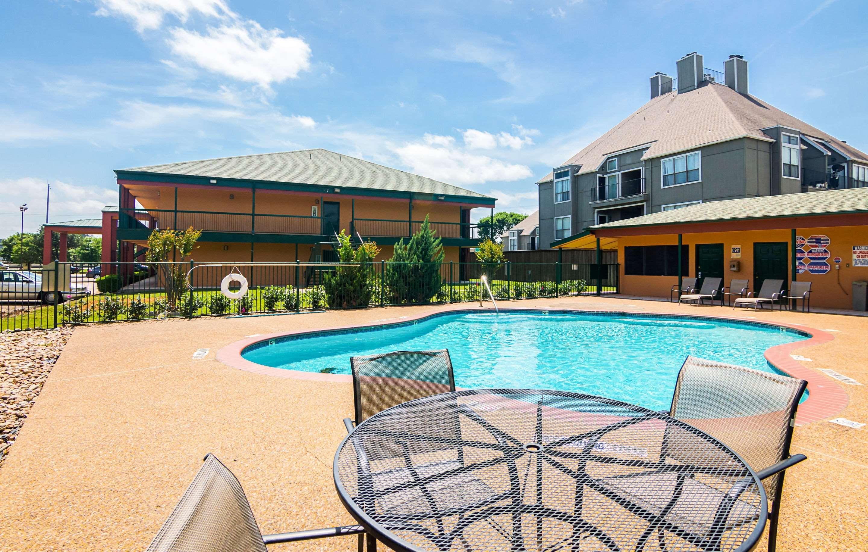 Quality Inn & Suites Garland - East Dallas Esterno foto